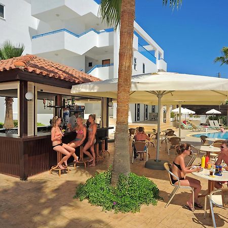 Petrosana Hotel Apartments Ayia Napa Esterno foto