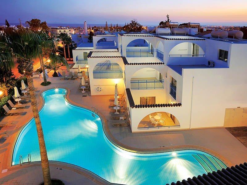 Petrosana Hotel Apartments Ayia Napa Esterno foto